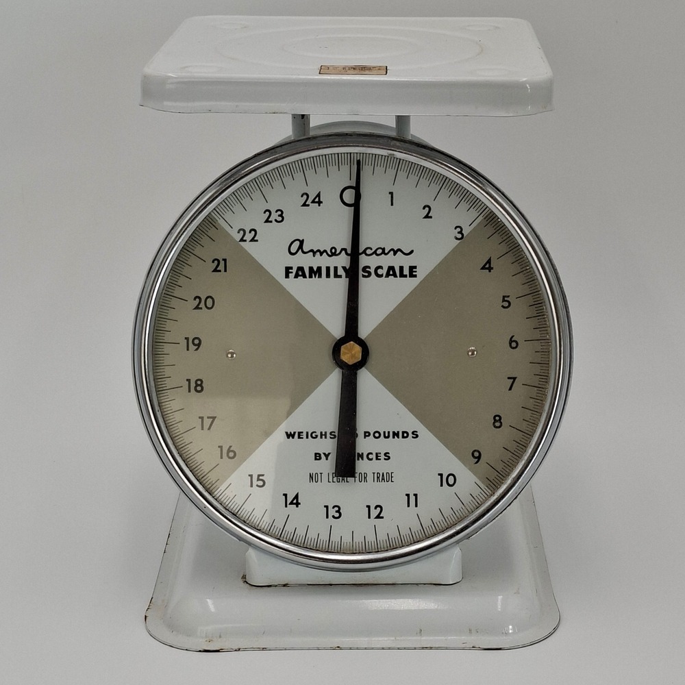Vintage American Family Scale White Metal Kitchen Scale 25 Lbs Country Farmhouse